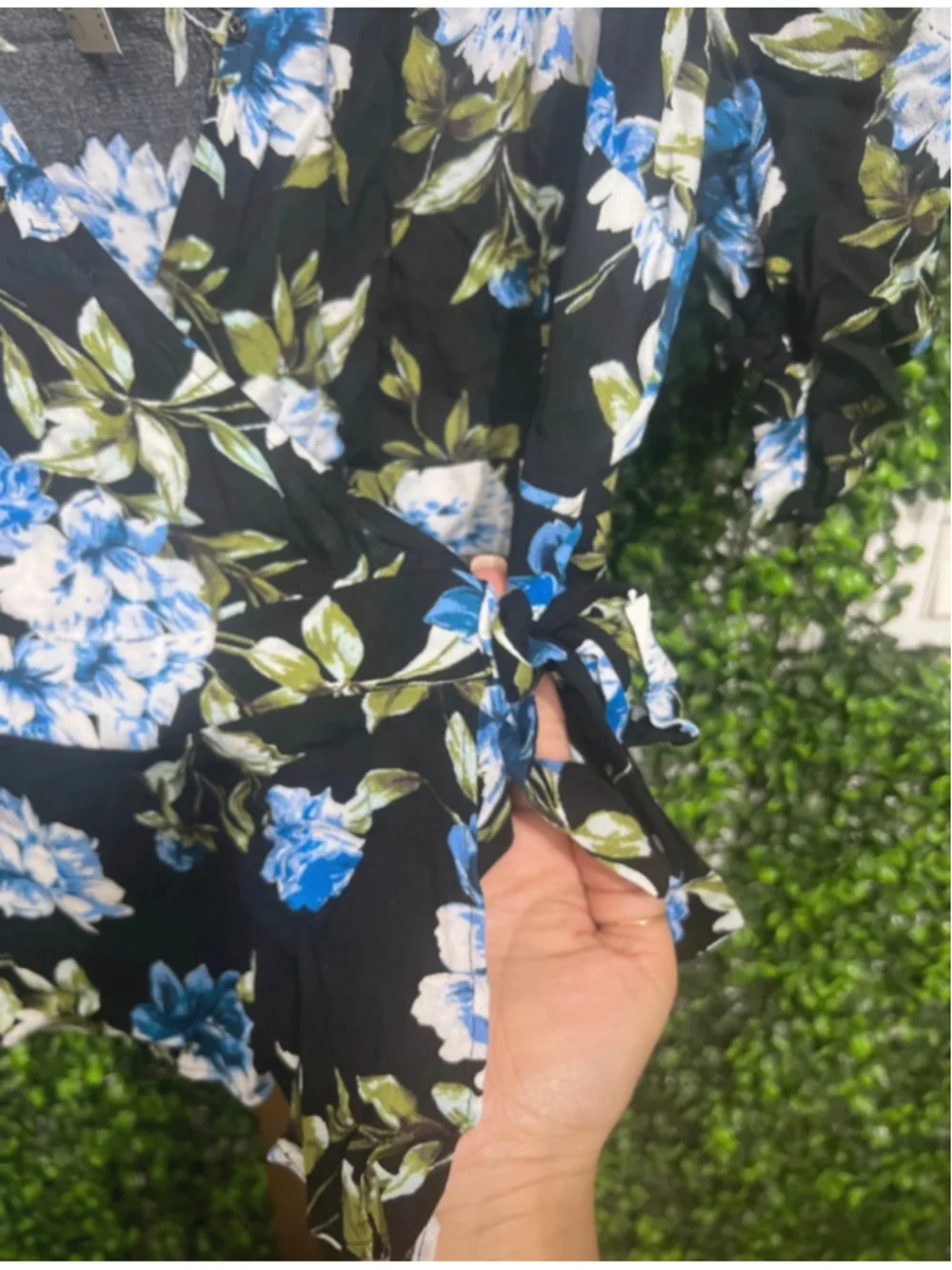 Banana Republic Ecovero 3/4 Sleeves Wrap Floral Summer Top Blouse size XS - Picture 5 of 12